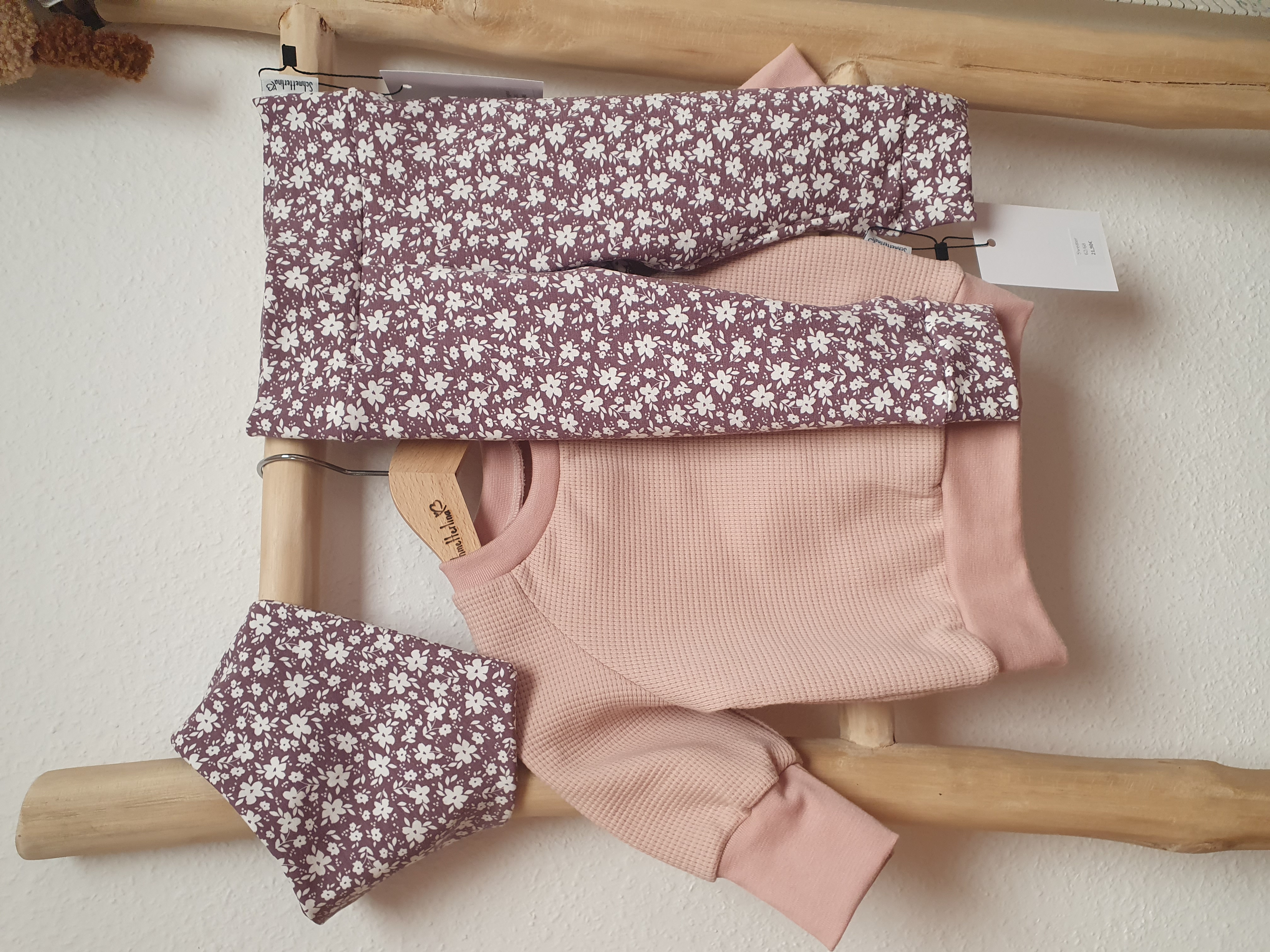 Leggings Blümchen lila 