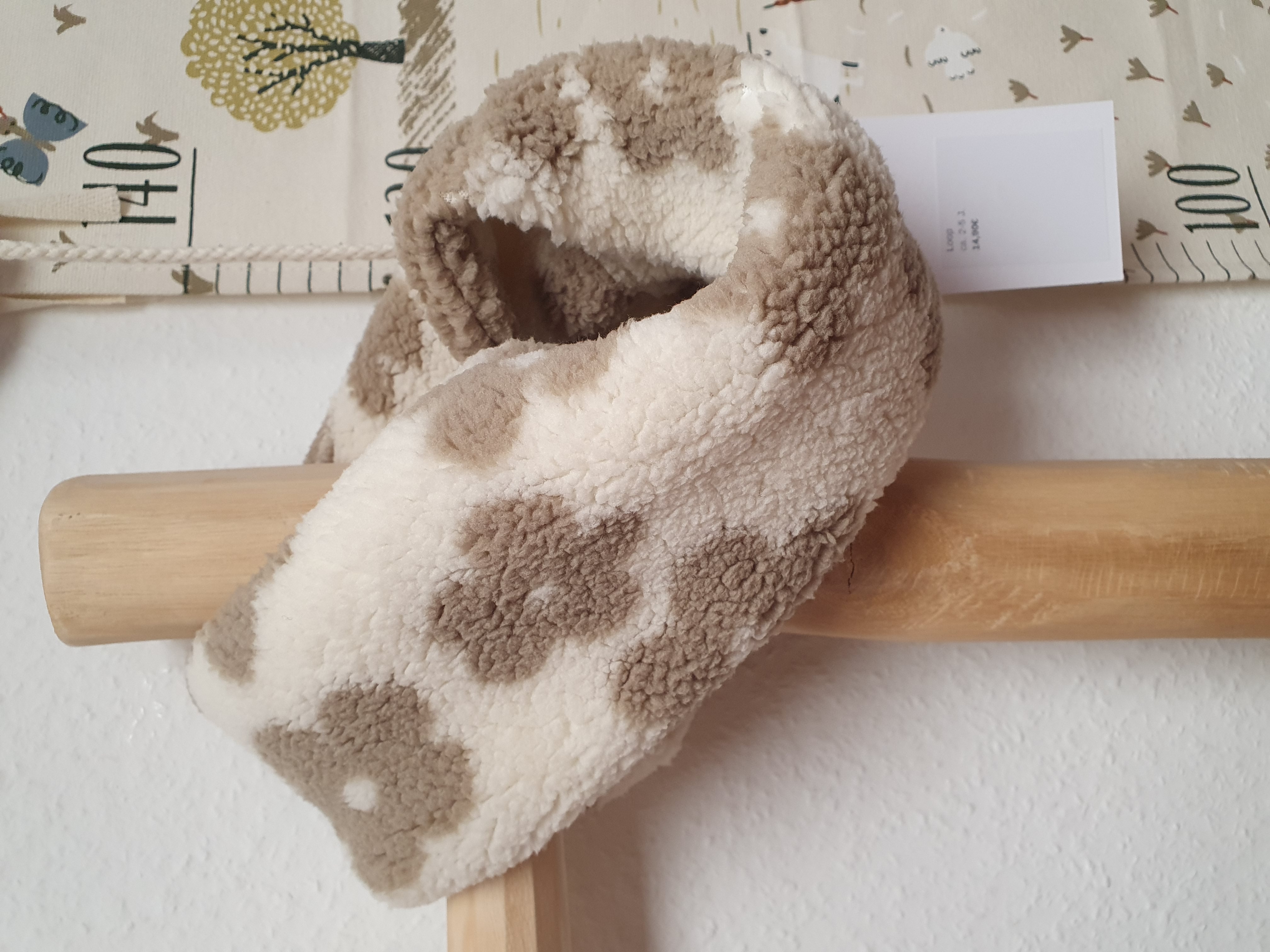 Loopschal Teddyplüsch Blümchen hellbeige