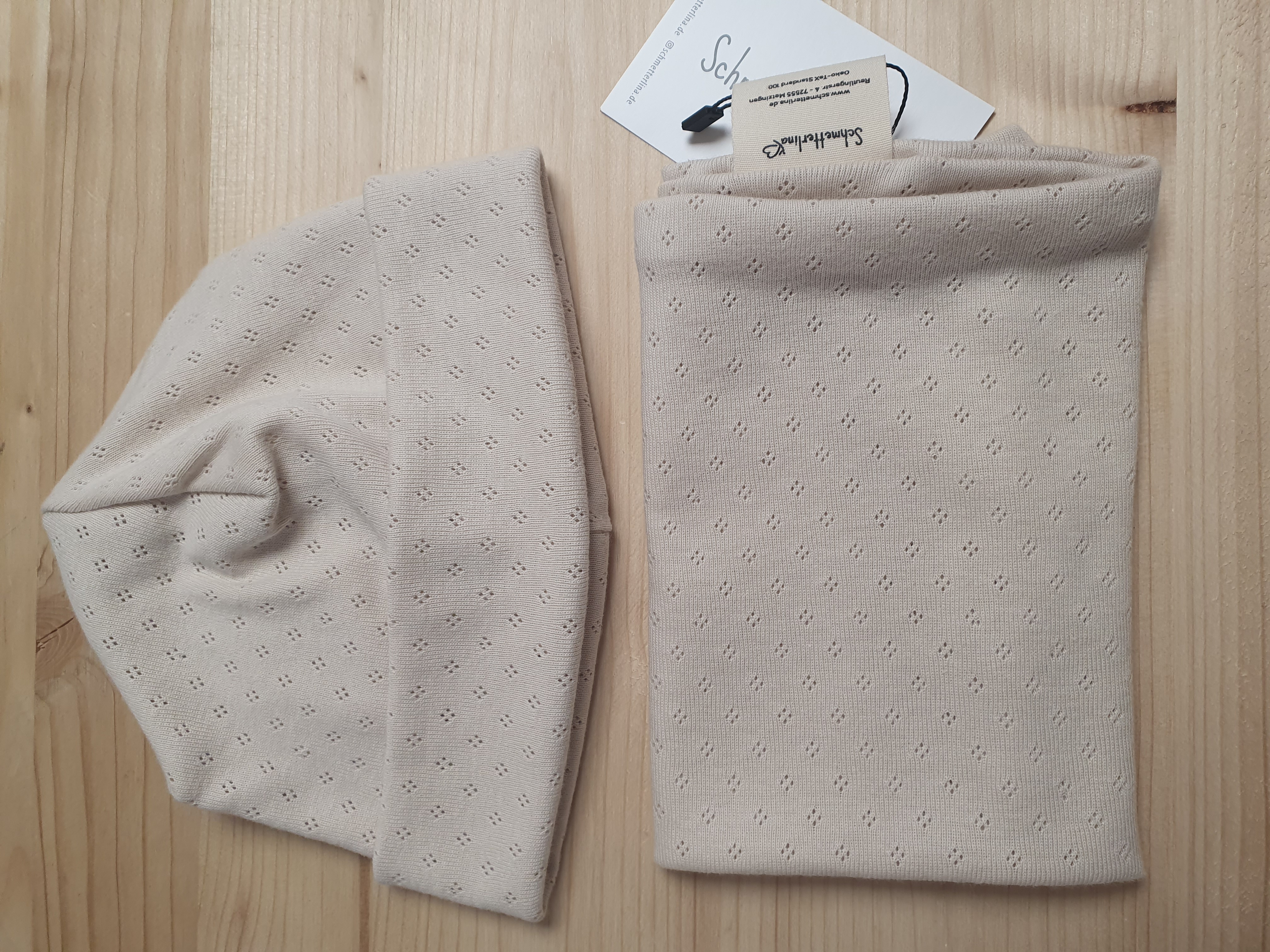 Beanie Lochstrick beige 