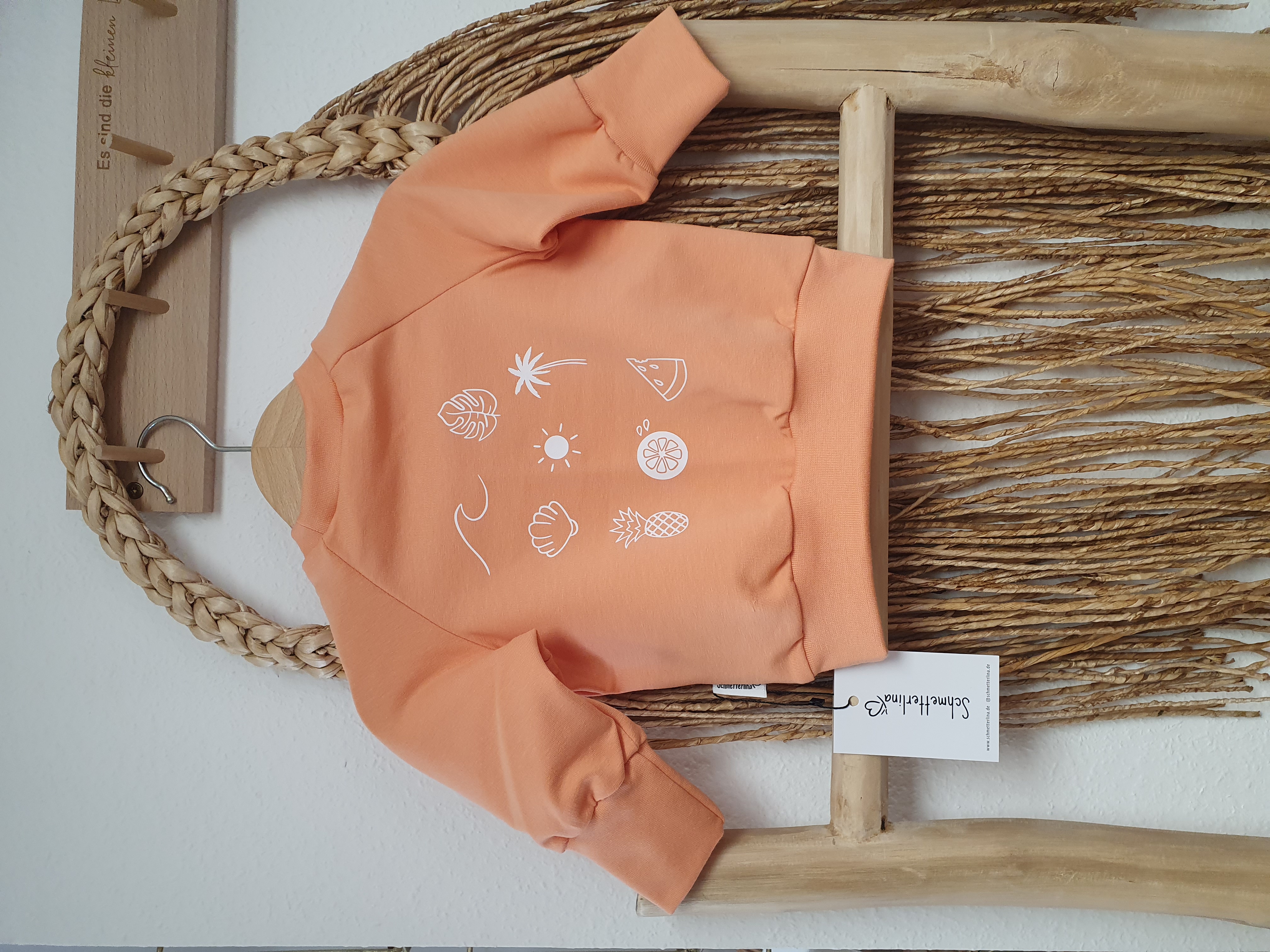 Sweater apricot mit Rückenprint 