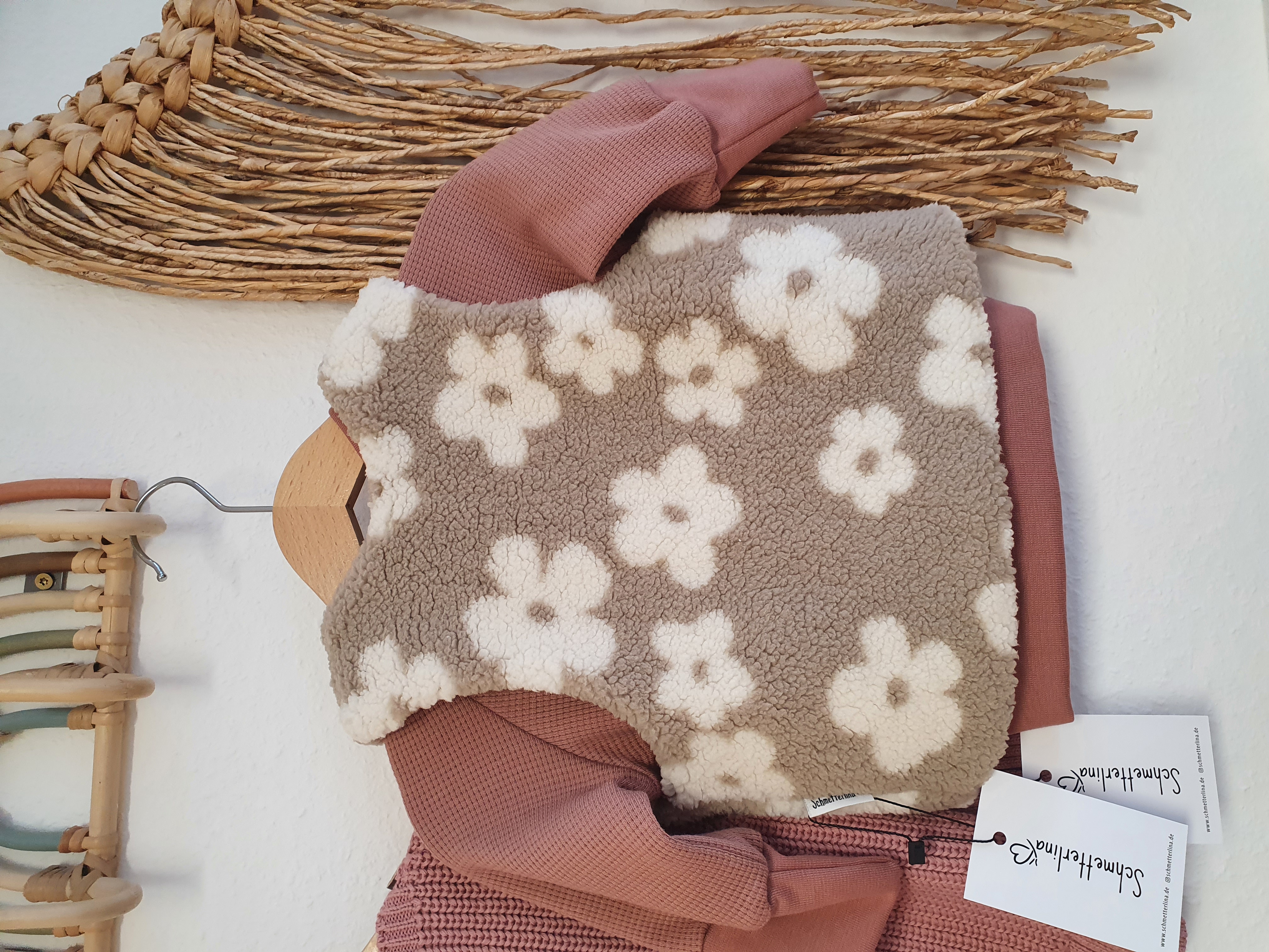 Weste Teddy Blume dunkelbeige