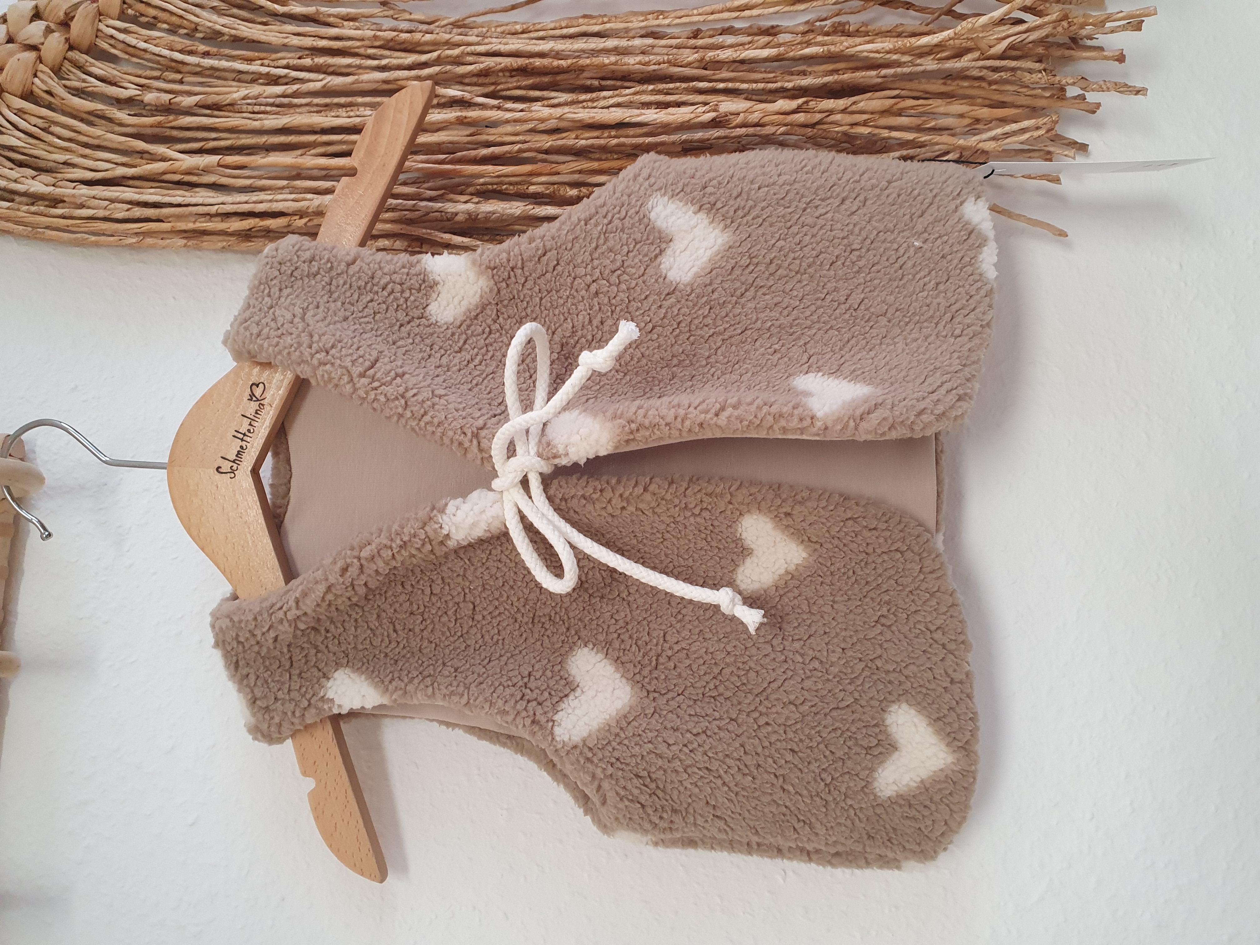 Weste Teddy Herzen dunkelbeige