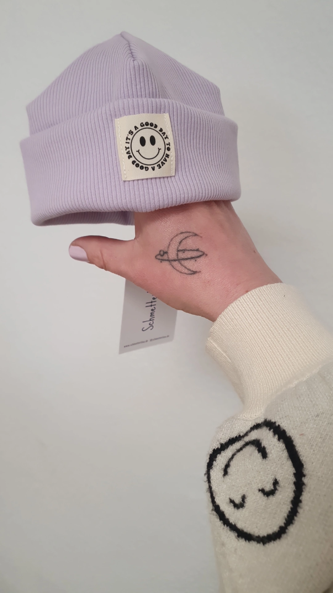 Rib Beanie flieder mit Patch "happy smiley" 
