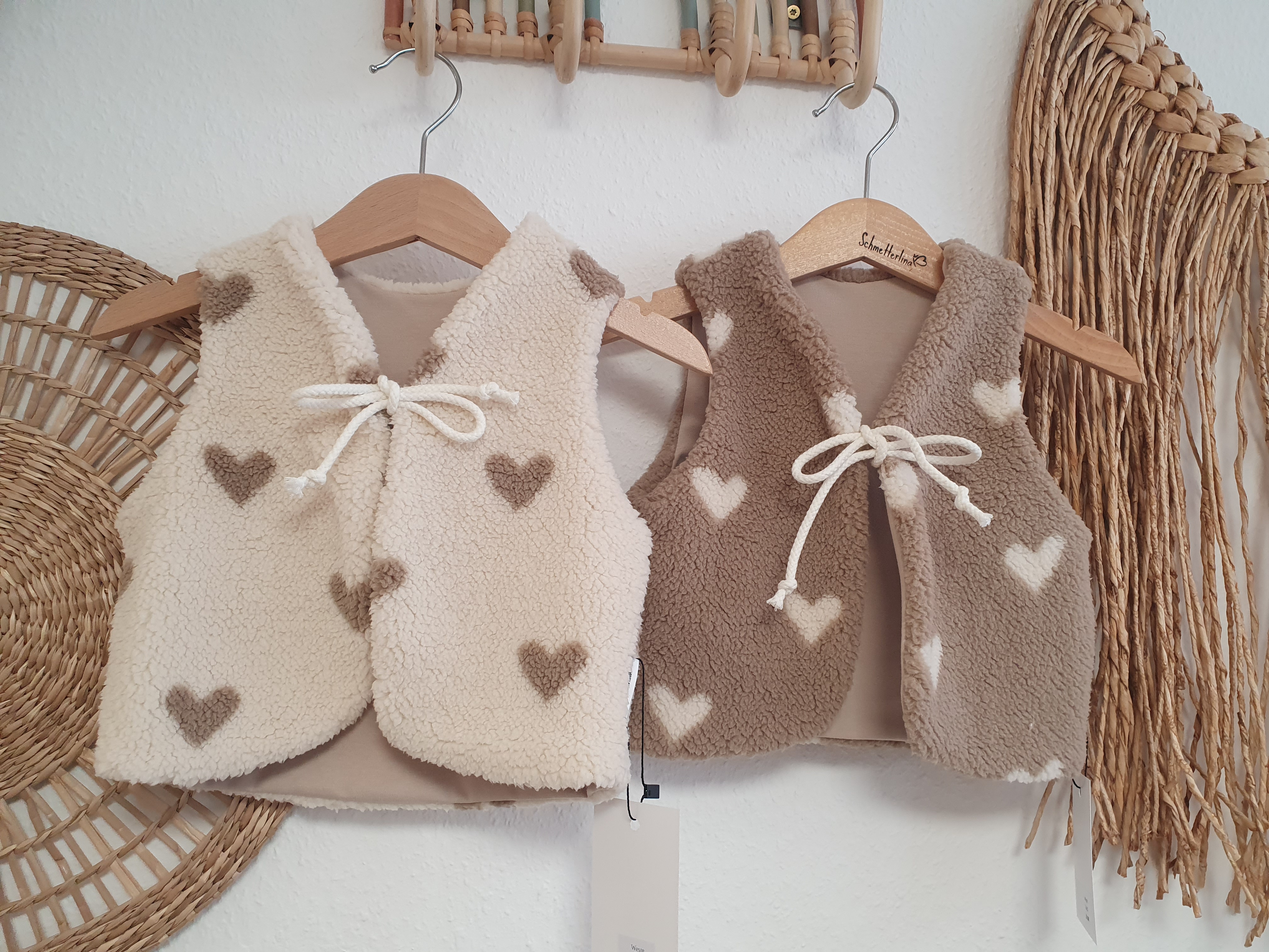 Weste Teddy Herzen dunkelbeige