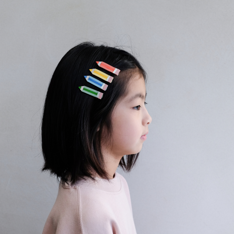 Colouring pencil clips 