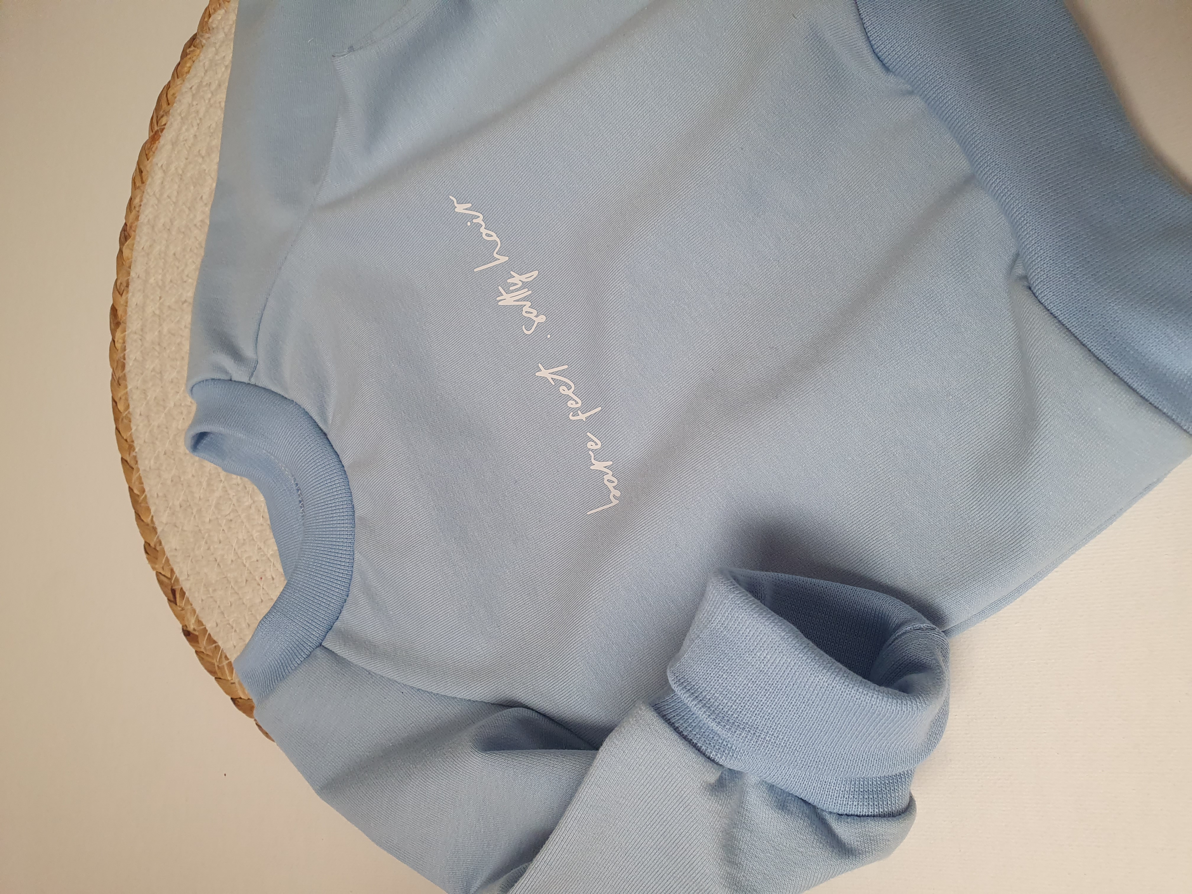 Sweater pastellblau  'bare feet-salty hair' 