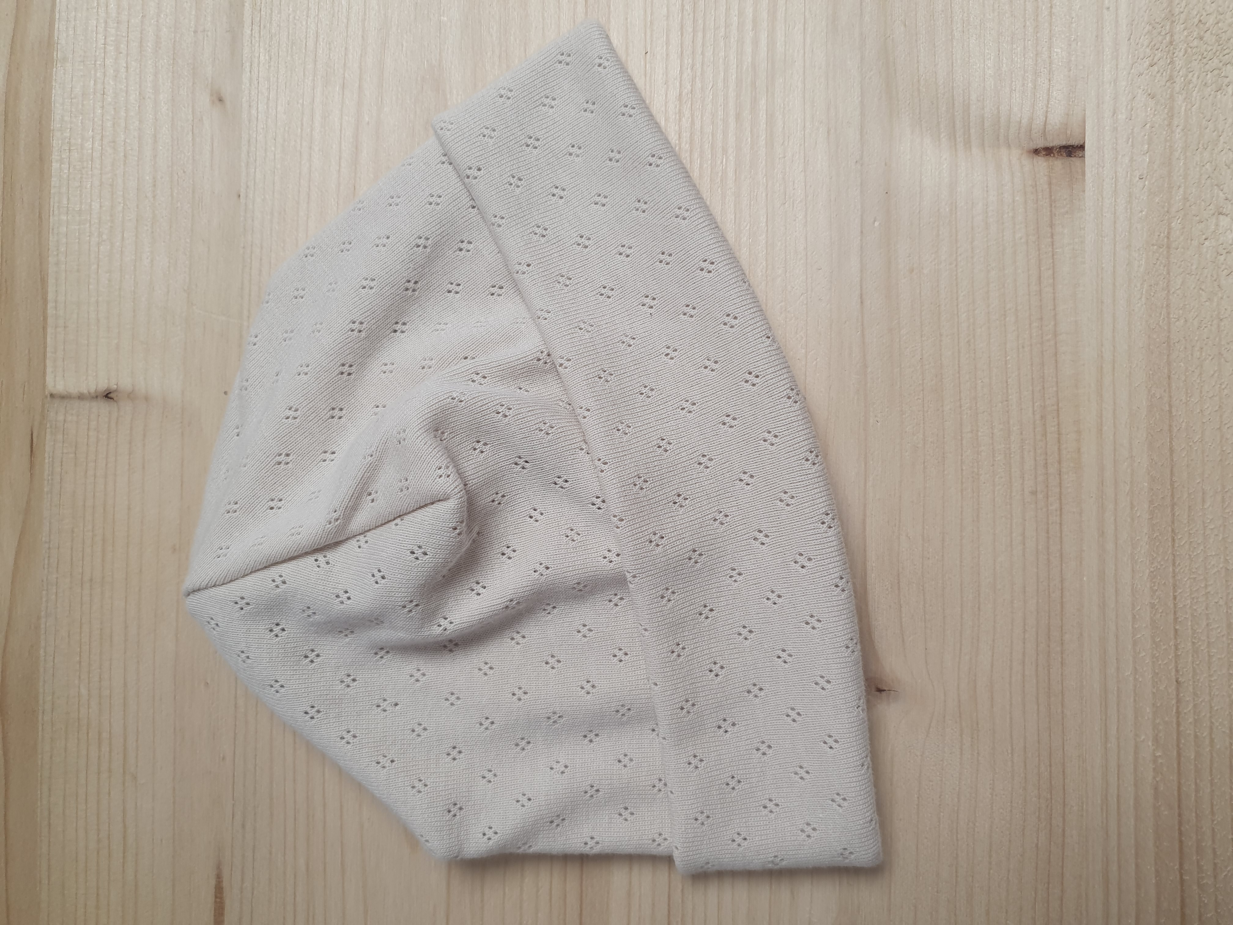 Beanie Lochstrick beige 